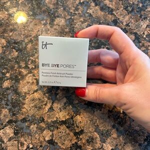 IT Cosmetics Bye Bye Pores Poreless Finish Airbrush Powder